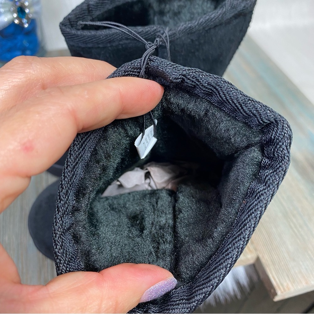 bebe Girls Mid Calf Microsuede Winter Boots 
Size 7 - Picture 8 of 10